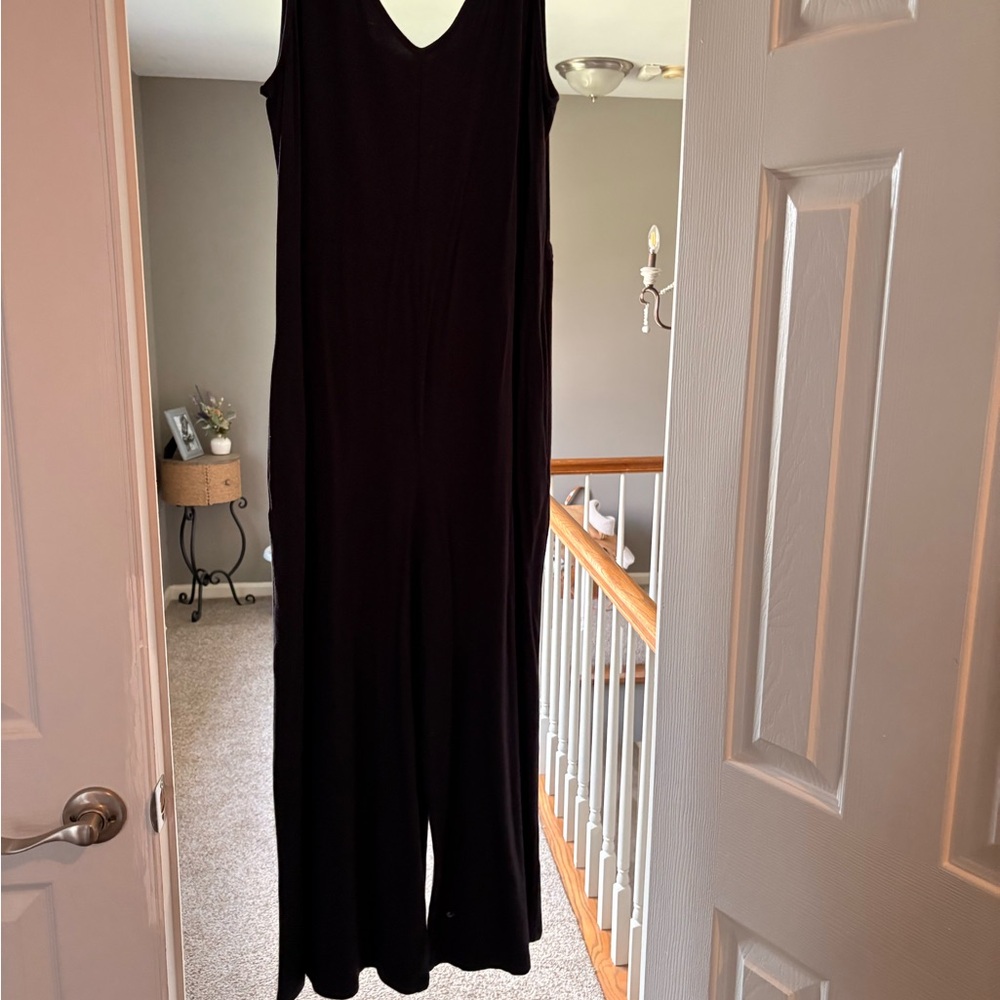 Black Sleeveless Jumpsuit